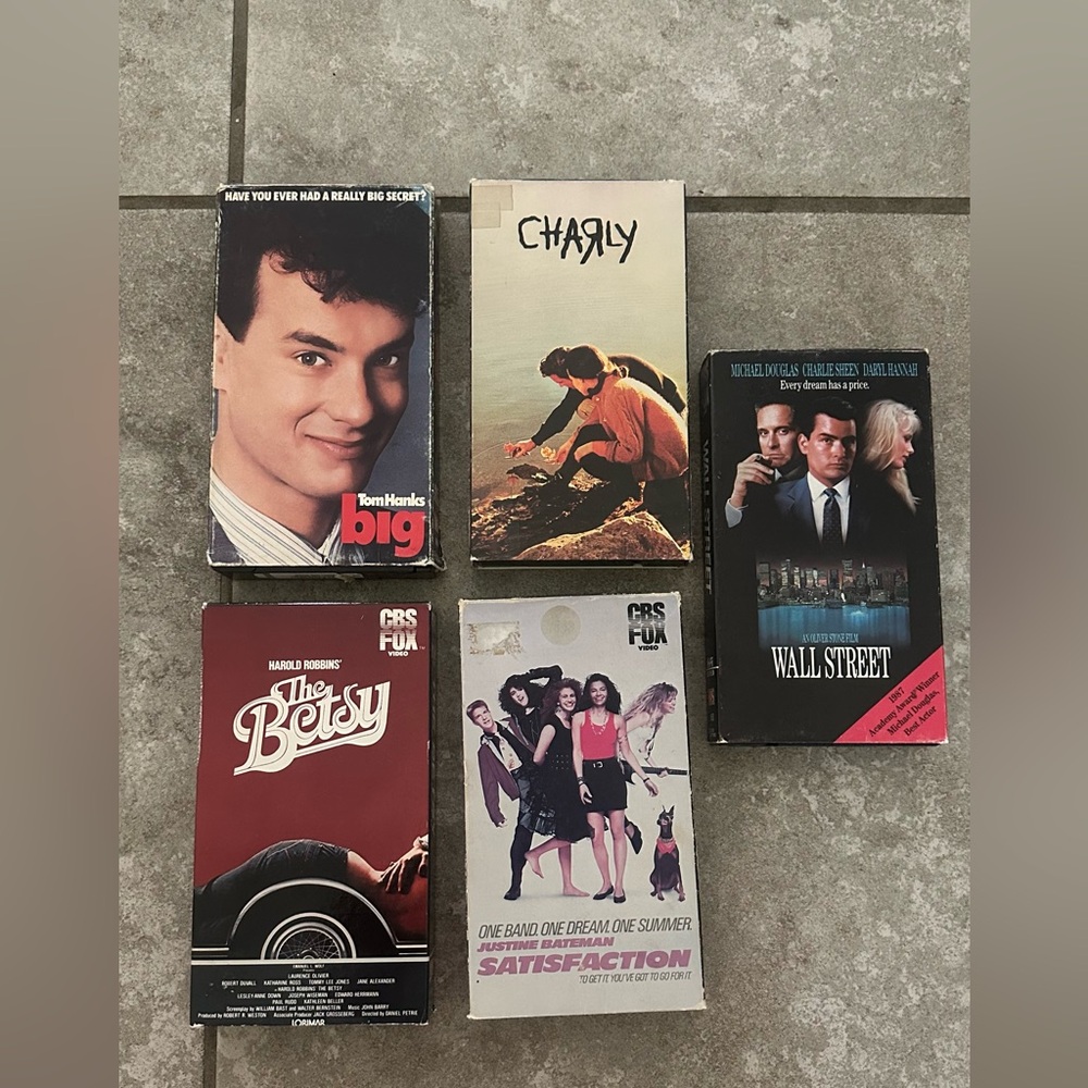 *5 VHS tapes old fashion!!